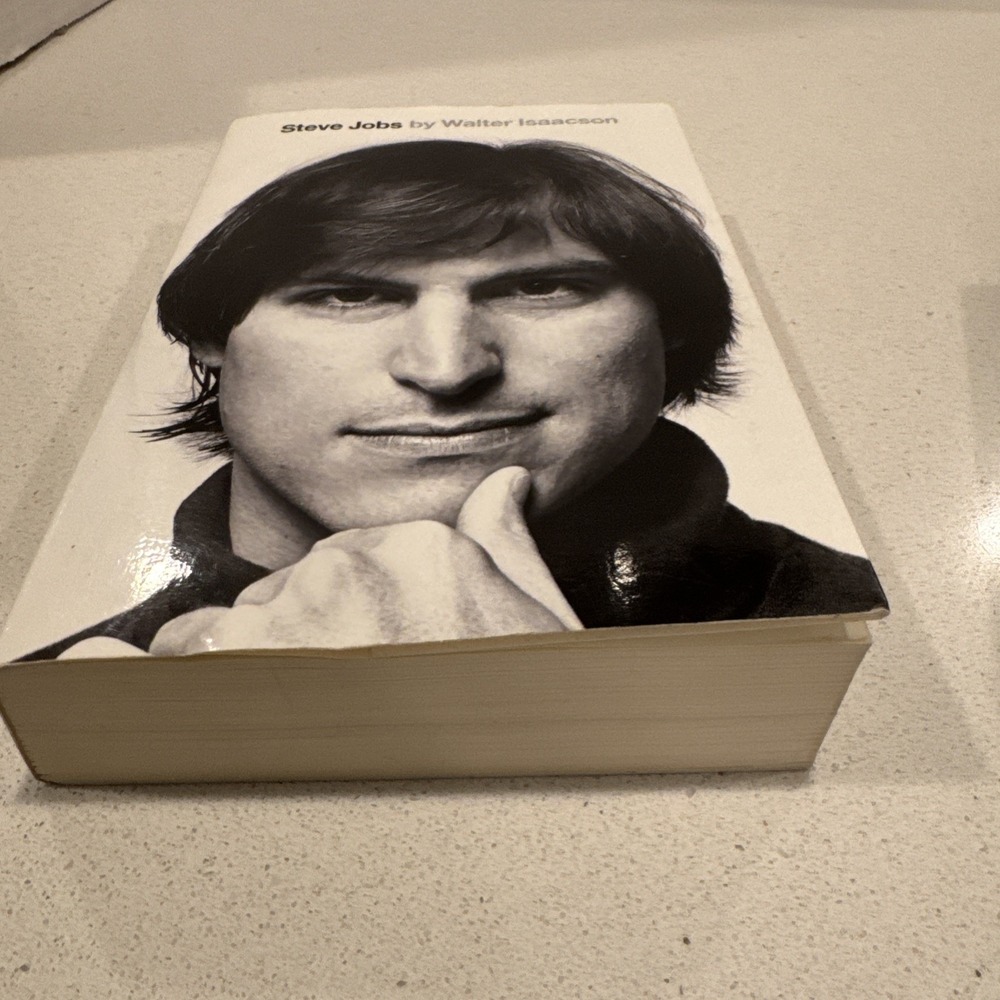 Steve Jobs by Isaacson, Walter - Picture 2 of 8